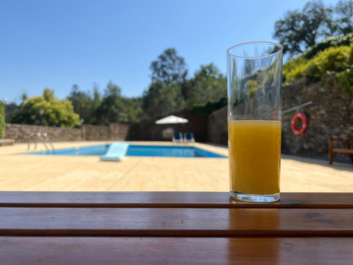 Hostal Quinta De Mouraes Casa Dos Rododendros Lever Exterior foto